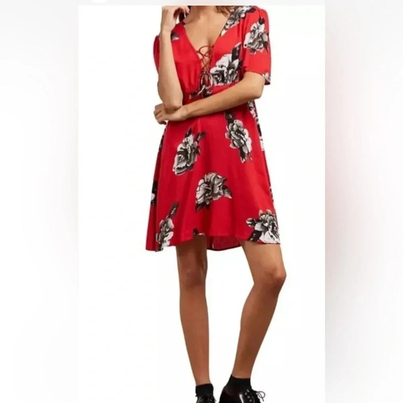 Volcom April March Floral Dress Cute Criss Cross Tie in Front Coastal Size S - Picture 3 of 9